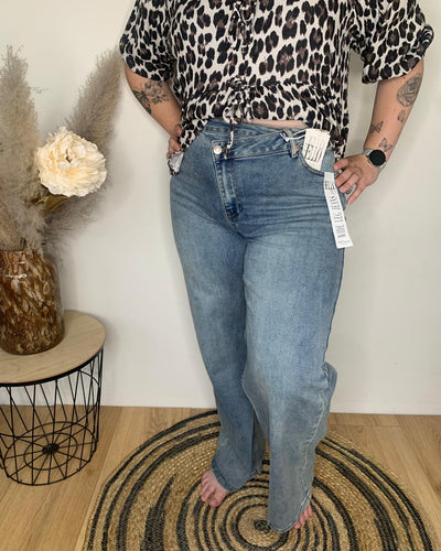 Nova High-Waist Jeans